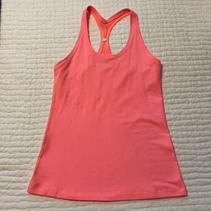 Lululemon tank